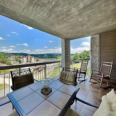City Side Comfort Whispering Pines 102